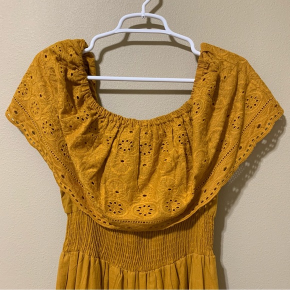 NAOO Nation AK Outfits Off-The-Shoulder Tiered Shirred Maxi Dress-Size M NWT - Picture 2 of 8